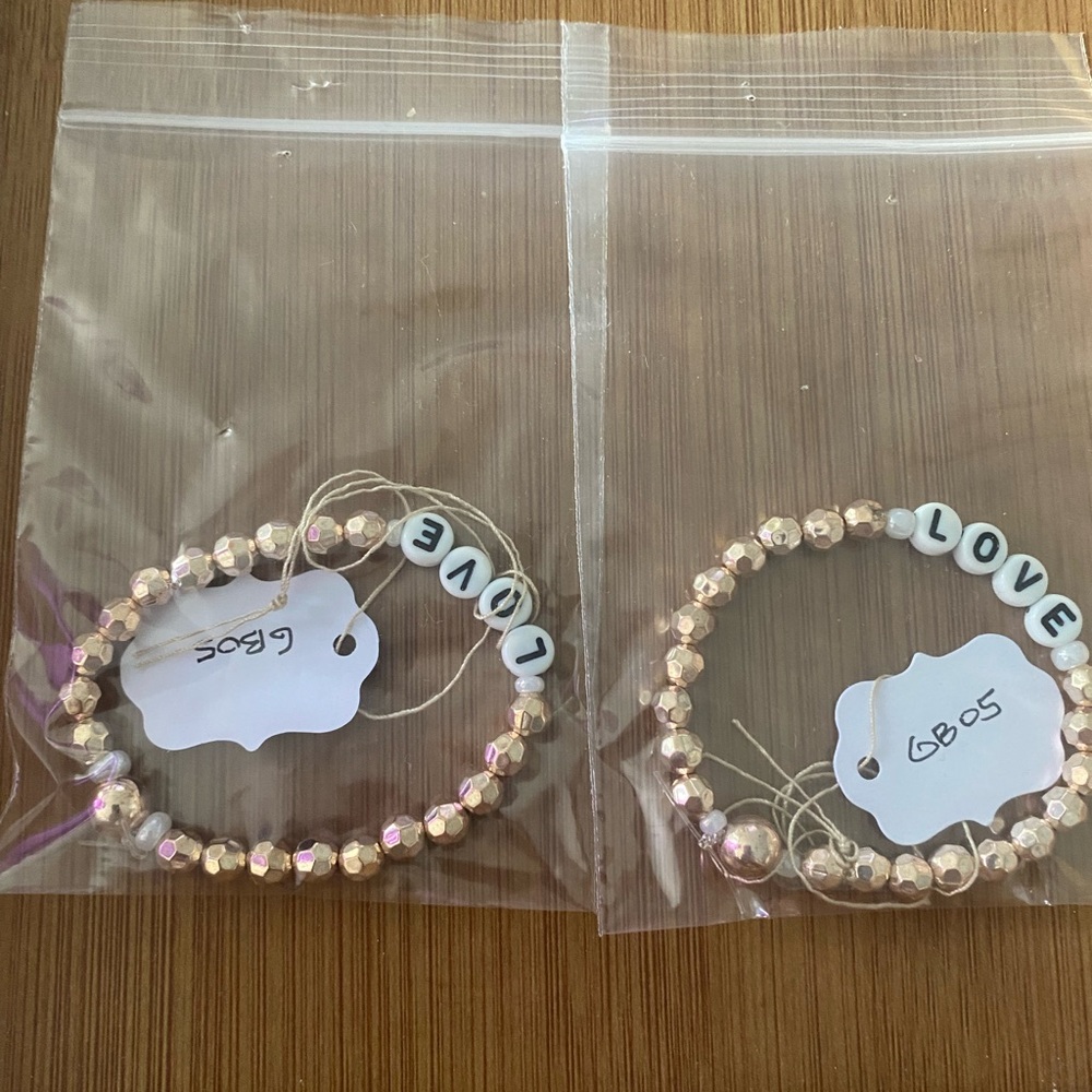 Elegant Beaded Bracelet Set - Gold and White